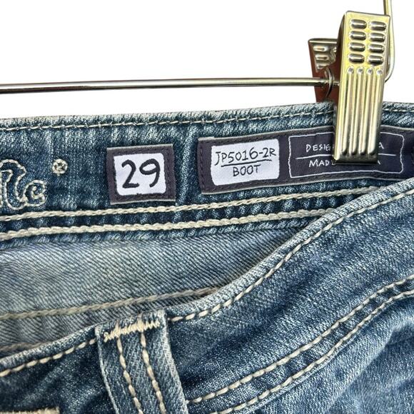 Miss Me Jeans Women's Capri Cross Lace Embroidered Medium Wash Size 29" - Picture 4 of 6